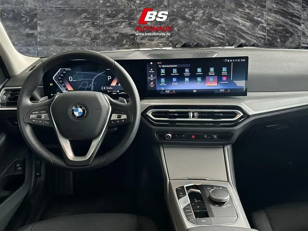 Gebraucht BMW 320 184 PS (135 kW) 2023 Alpinweiss 3 Kombi