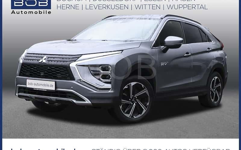 Grau Gebraucht 2022 Mitsubishi Eclipse Cross Plus SUV | 23.888 € (Etwas zu teuer) - Bild 1/4