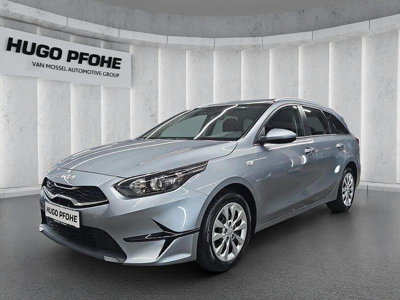 Silber Gebraucht 2023 Kia Ceed Kombi | 19.950 € (Guter Preis) - Bild 1/4