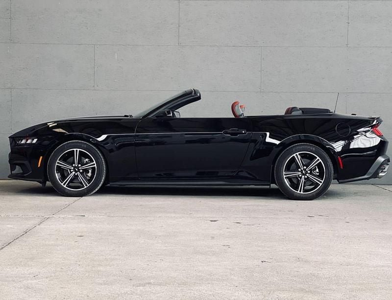 Gebraucht Ford Mustang Premium 317 PS (233 kW) 2024 Schwarz Cabrio