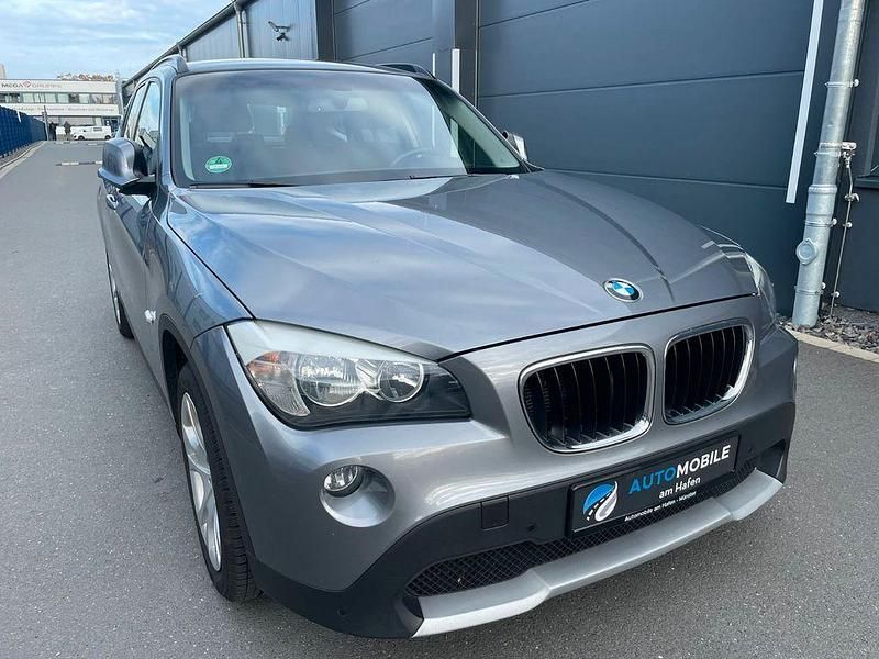 Grau Gebraucht 2011 BMW X1 Sport Line SUV | 8.490 € (Fairer Preis) - Bild 1/4