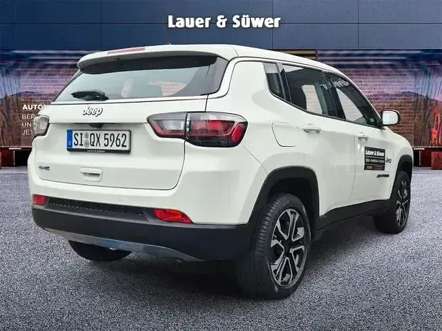 Gebraucht Jeep Compass Altitude 190 PS (139 kW) 2024 Weiß SUV