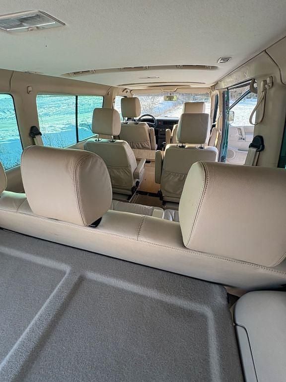 Gebraucht VW Caravelle 151 PS (111 kW) 2001 Grün Van / Kleinbus