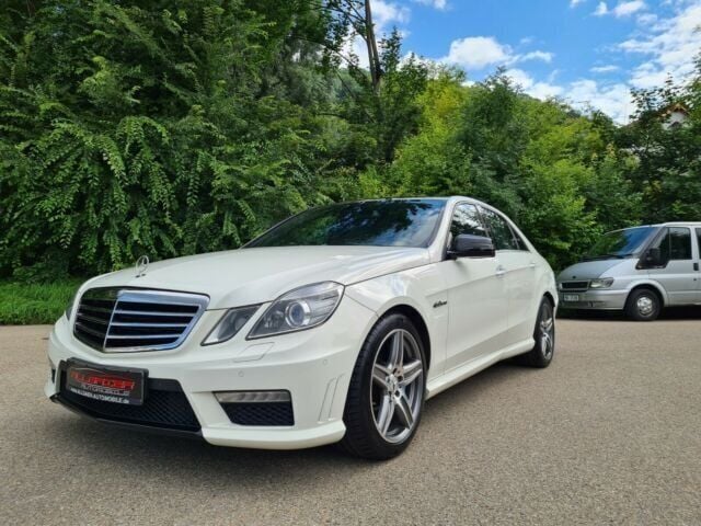 Gebraucht Mercedes E63 AMG AMG 525 PS (386 kW) 2009 Weiß Limousine