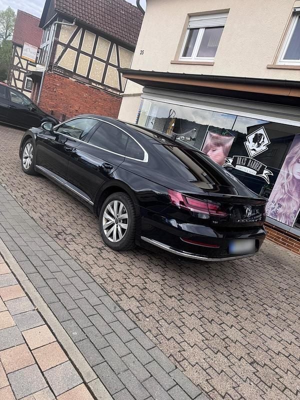 Second-hand VW Arteon Elegance 150 CP (110 kW) 2017 Negru Hatchback