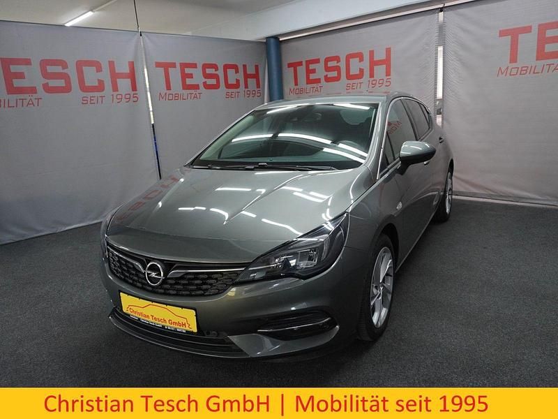 Grau Gebraucht 2021 Opel Astra Limousine | 15.390 € (Teuer) - Bild 1/3