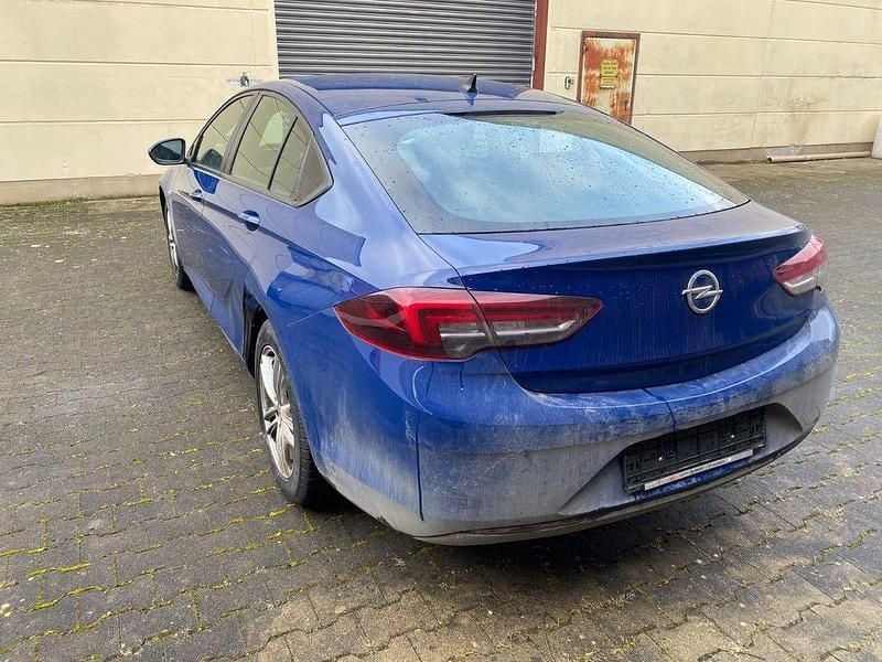Gebraucht Opel Insignia Edition 110 PS (80 kW) 2018 Blau Limousine