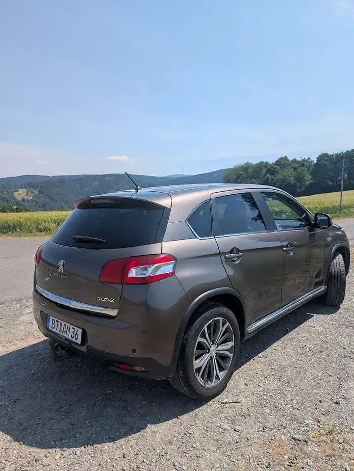 Gebraucht Peugeot 4008 Allure 150 PS (110 kW) 2015 Braun SUV