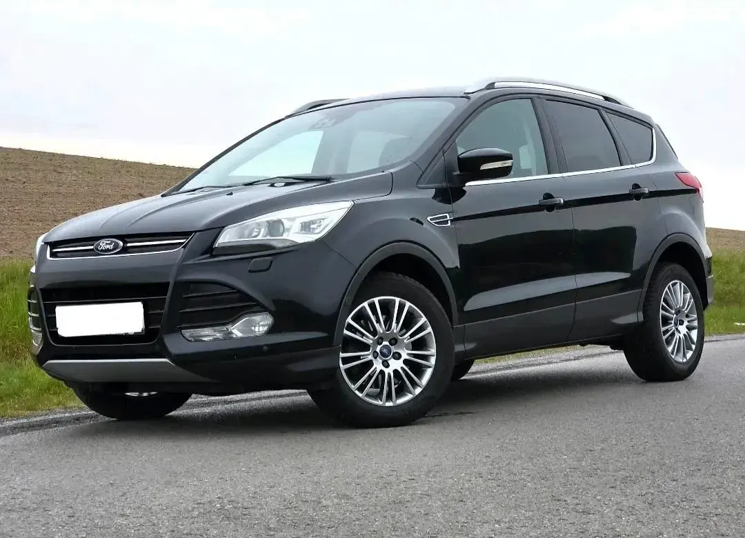Gebraucht Ford Kuga 163 PS (119 kW) 2013 Schwarz SUV