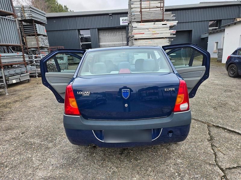 Second-hand Dacia Logan 75 CP (55 kW) 2006 Albastru Berlinǎ