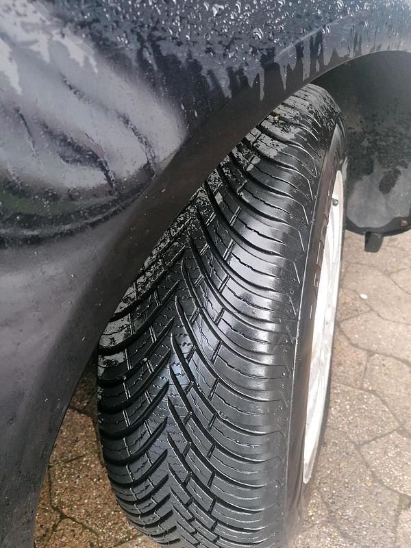 Gebraucht Opel Corsa Edition 89 PS (65 kW) 2010 Schwarz Kleinwagen