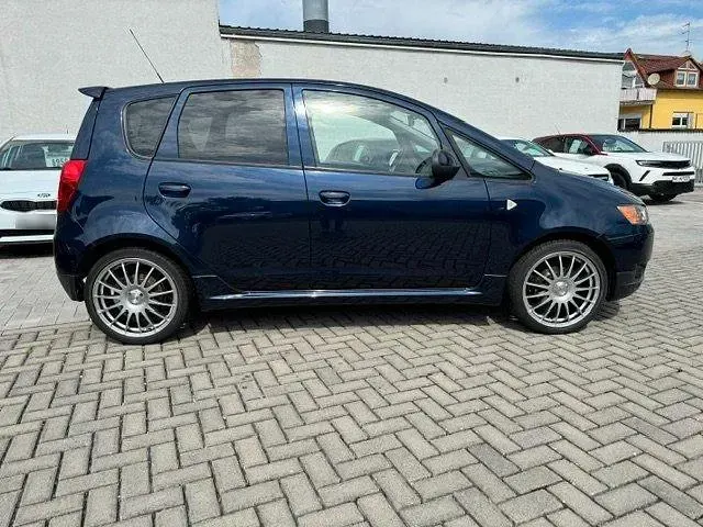 Gebraucht Mitsubishi Colt Plus 95 PS (69 kW) 2013 Blau Limousine
