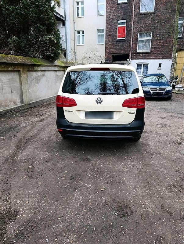 Second-hand VW Sharan 2013 Galben Monovolum
