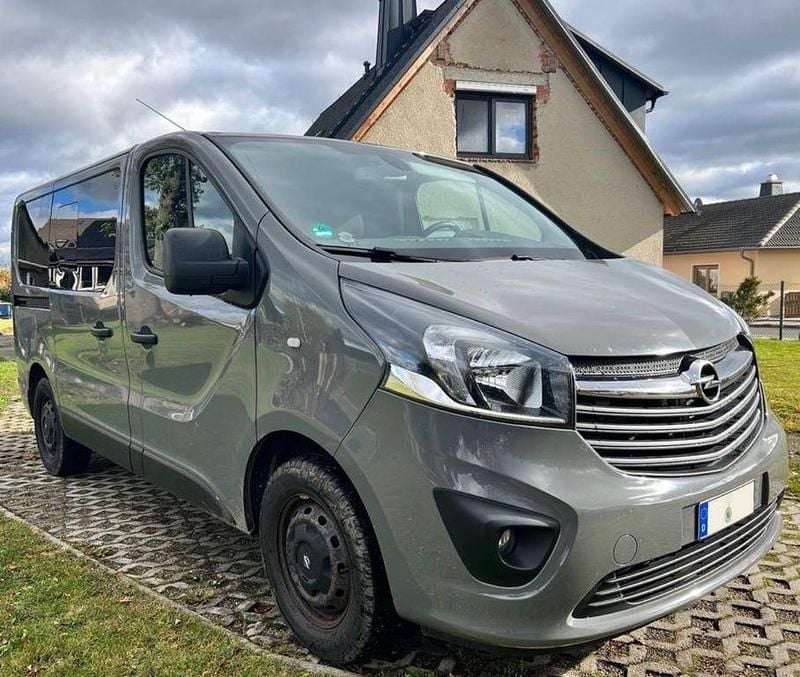 Gebraucht Opel Vivaro 125 PS (91 kW) 2016 Grau Van / Kleinbus