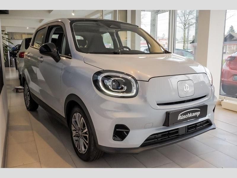 Neu Leapmotor T03 69 kW (95 PS) 2026 Silber Kleinwagen