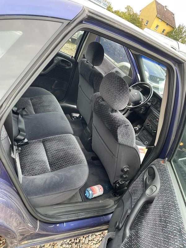 Blau Gebraucht 1996 Opel Vectra Limousine | 1.500 € (Fairer Preis) - Bild 1/4