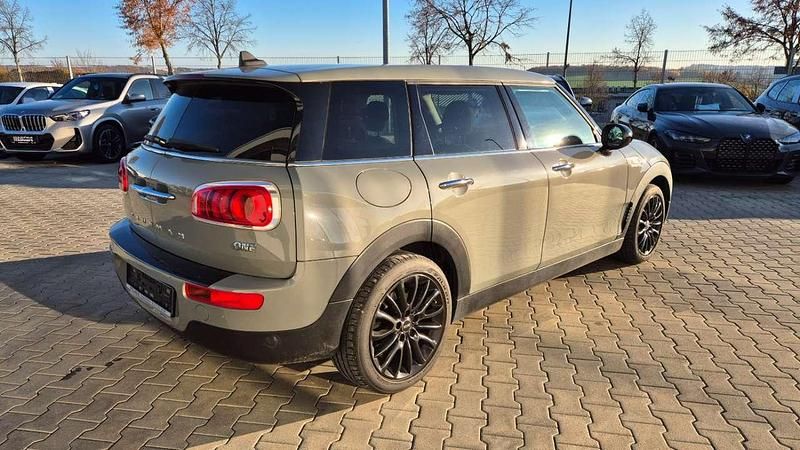 Gebraucht Mini One Clubman 102 PS (75 kW) 2017 Stoff firework carbon black/ca Kombi