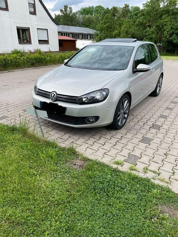 Silber Gebraucht 2009 VW Golf VI Highline Limousine | 4.999 € (Superpreis) - Bild 1/4