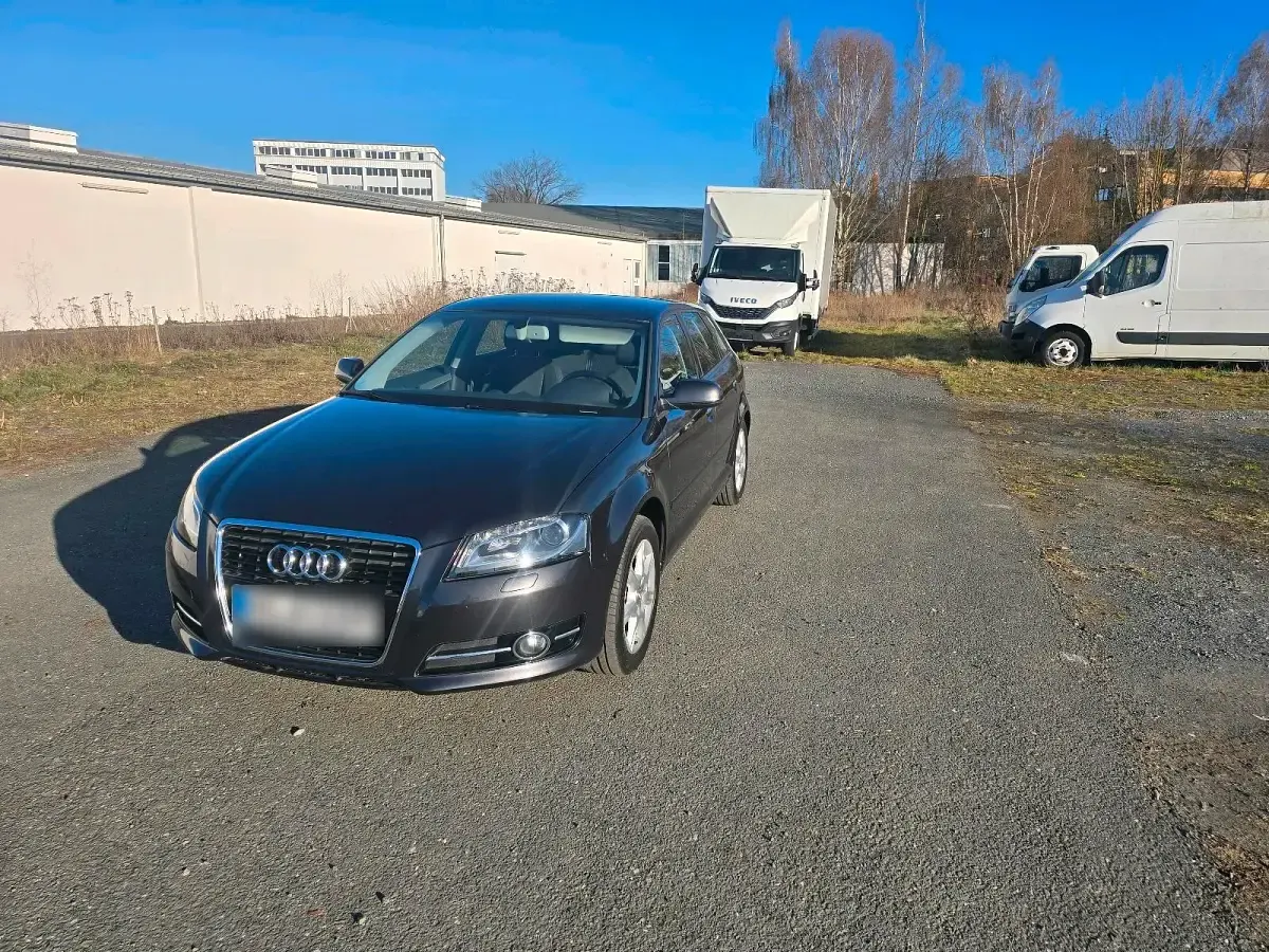 Gebraucht Audi A3 125 PS (91 kW) 2012 Grau Kleinwagen