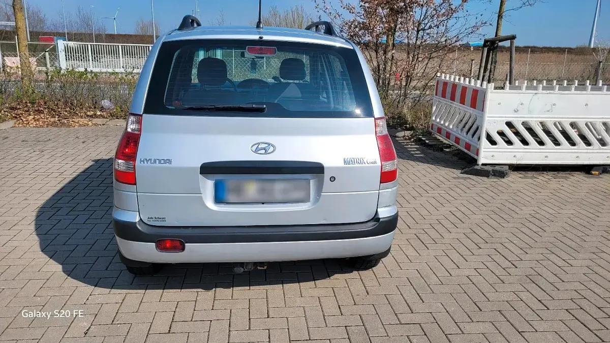 Gebraucht Hyundai Matrix 110 PS (80 kW) 2009 Grau Van / Kleinbus