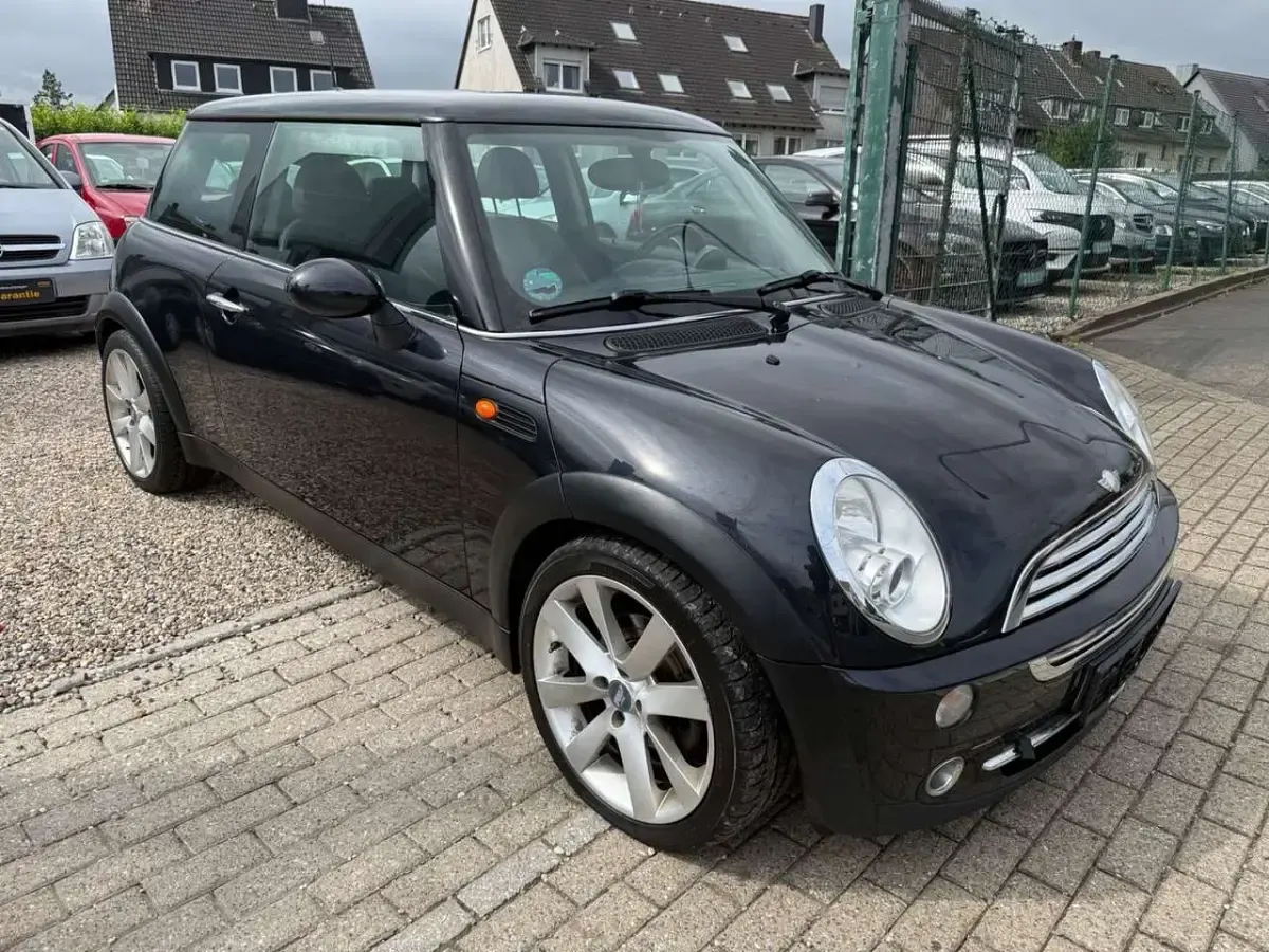 Gebraucht Mini Cooper 116 PS (85 kW) 2004 Astro black metallic Kleinwagen