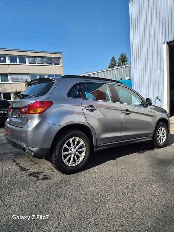 Gebraucht Mitsubishi ASX Plus 114 PS (83 kW) 2018 Grau SUV