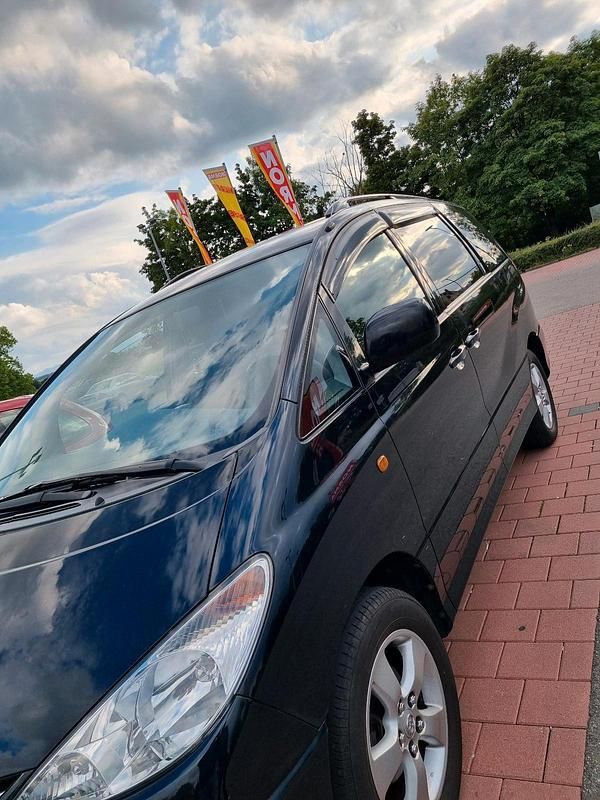 Schwarz Gebraucht 2000 Toyota Previa Van / Kleinbus | 6.400 € (Etwas zu teuer) - Bild 1/4