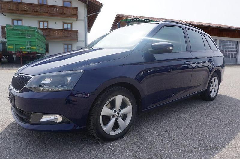 Blau Gebraucht 2015 Skoda Fabia Style Kombi | 5.600 € (Guter Preis) - Bild 1/4