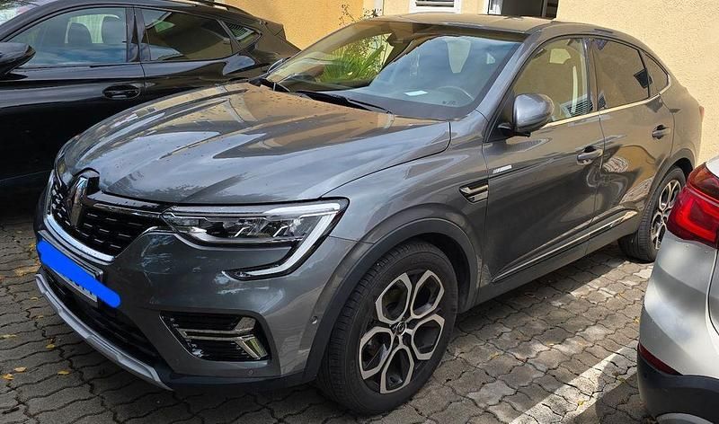 Silber Gebraucht 2021 Renault Arkana SUV | 19.900 € (Fairer Preis) - Bild 1/4