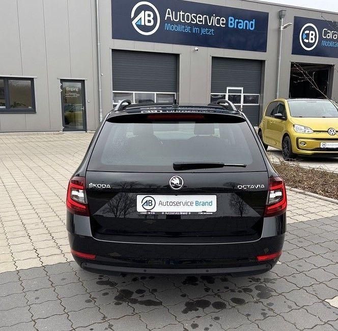 Gebraucht Skoda Octavia Style 150 PS (110 kW) 2019 Schwarz Kombi