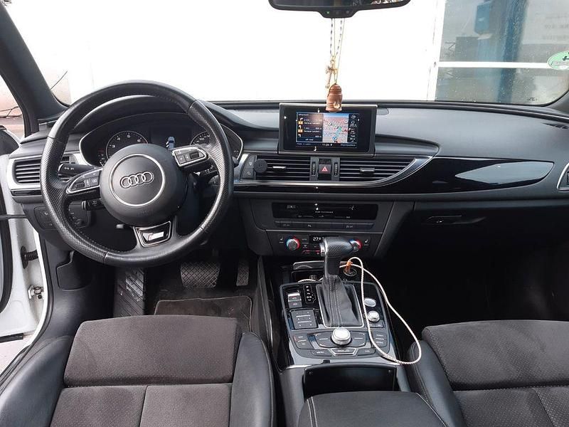 Gebraucht Audi A6 Sport 179 PS (131 kW) 2012 Weiß Limousine