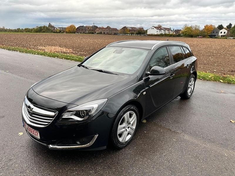 Gebraucht Opel Insignia 131 PS (96 kW) 2014 Schwarz Kombi