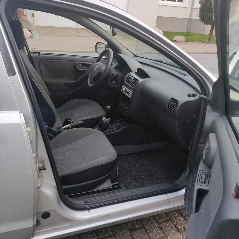 Gebraucht Opel Corsa 75 PS (55 kW) 2003 Grau Kleinwagen