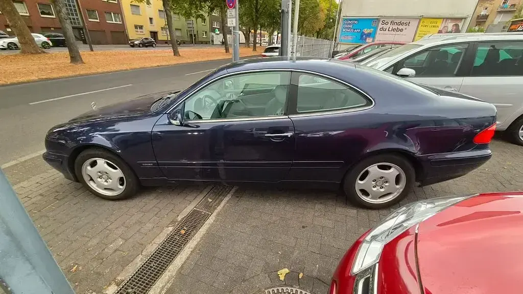 Gebraucht Mercedes CLK320 Elegance 218 PS (160 kW) 2000 Blau Coupé