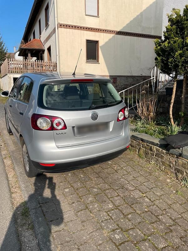 Gebraucht VW Golf V 105 PS (77 kW) 2005 Silber Kleinwagen