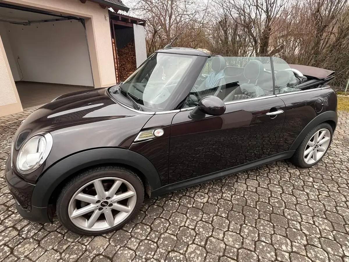 Gebraucht Mini Cooper Cabriolet 122 PS (89 kW) 2012 Braun Cabrio