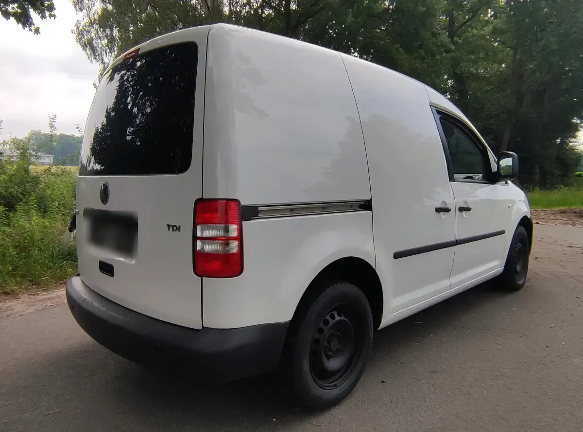 Gebraucht VW Caddy 75 PS (55 kW) 2011 Weiß Van / Kleinbus