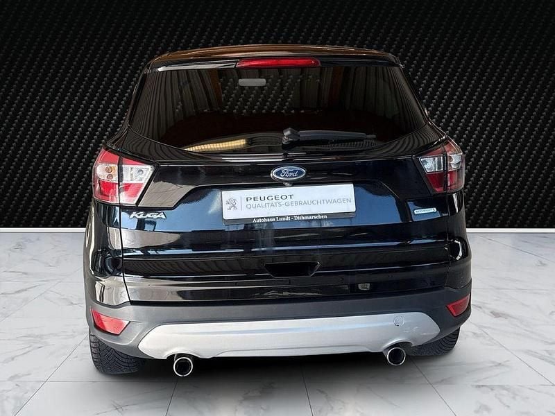 Gebraucht Ford Kuga Titanium 150 PS (110 kW) 2018 Schwarz SUV