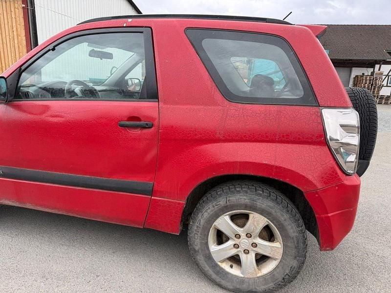 Gebraucht Suzuki Grand Vitara 120 PS (88 kW) 2006 Rot SUV
