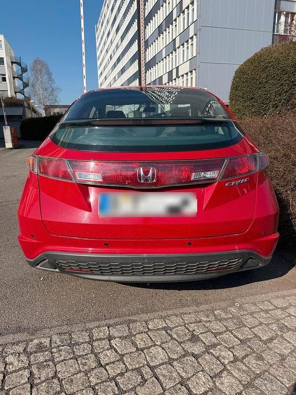 Second-hand Honda Civic LS 83 CP (61 kW) 2009 Roșu Berlinǎ