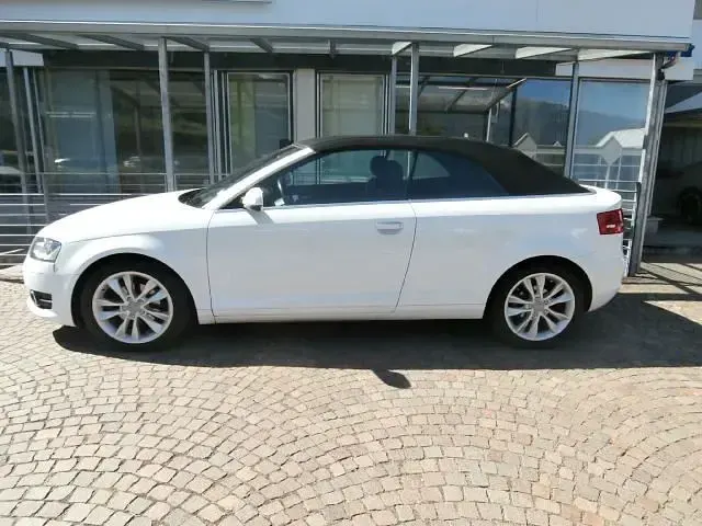 Gebraucht Audi A3 Cabriolet Ambition 105 PS (77 kW) 2011 Weiß Cabrio