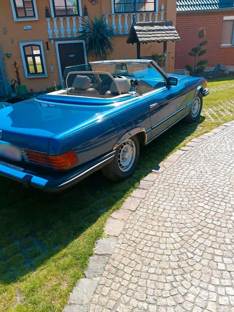Gebraucht Mercedes SL380 155 PS (114 kW) 1985 Blau Cabrio