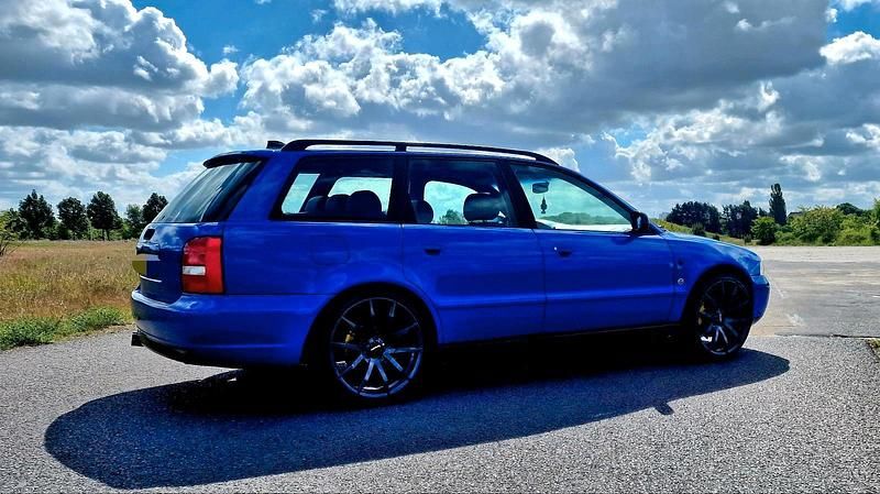 Gebraucht Audi A4 Comfort 150 PS (110 kW) 1997 Blau Kombi