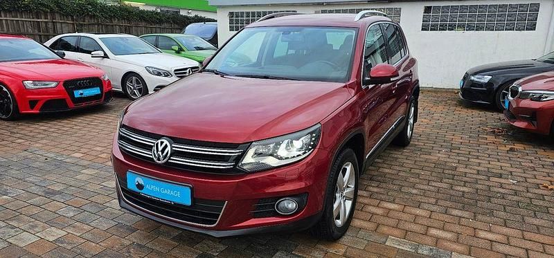 Rot Gebraucht 2015 VW Tiguan Style SUV | 14.999 € (Fairer Preis) - Bild 1/4