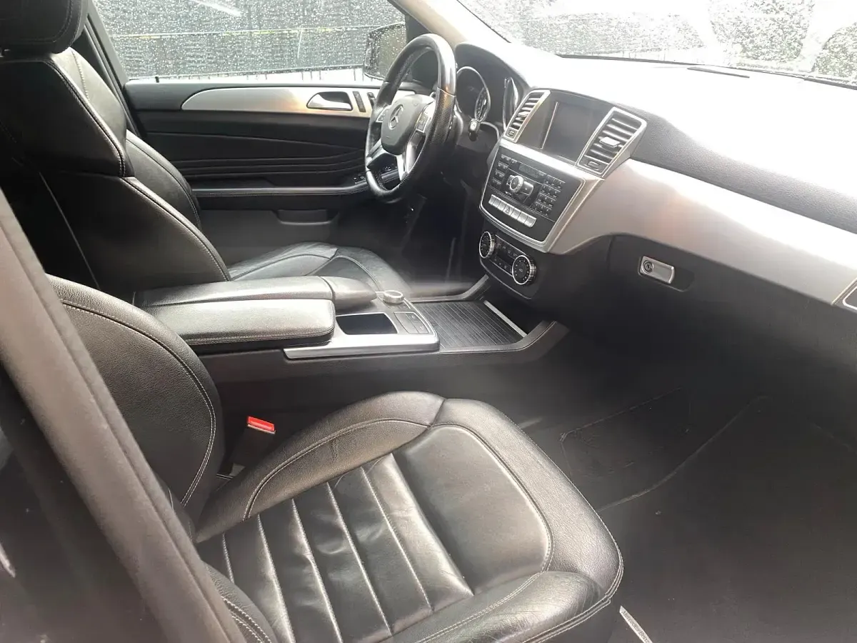 Gebraucht Mercedes ML350 258 PS (189 kW) 2013 Schwarz SUV