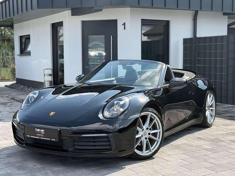 Schwarz Gebraucht 2022 Porsche 911 Carrera Cabriolet Cabrio | 119.900 € (Fairer Preis) - Bild 1/4