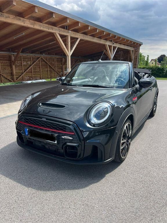 Schwarz Gebraucht 2023 Mini John Cooper Works Kleinwagen | 36.900 € (Teuer) - Bild 1/4