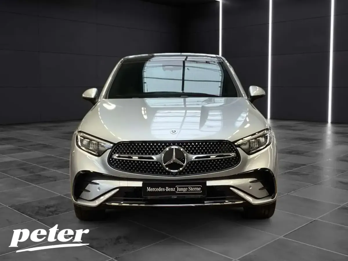 Gebraucht Mercedes GLC200 AMG 204 PS (150 kW) 2026 Metalliclack hightechsilber me SUV