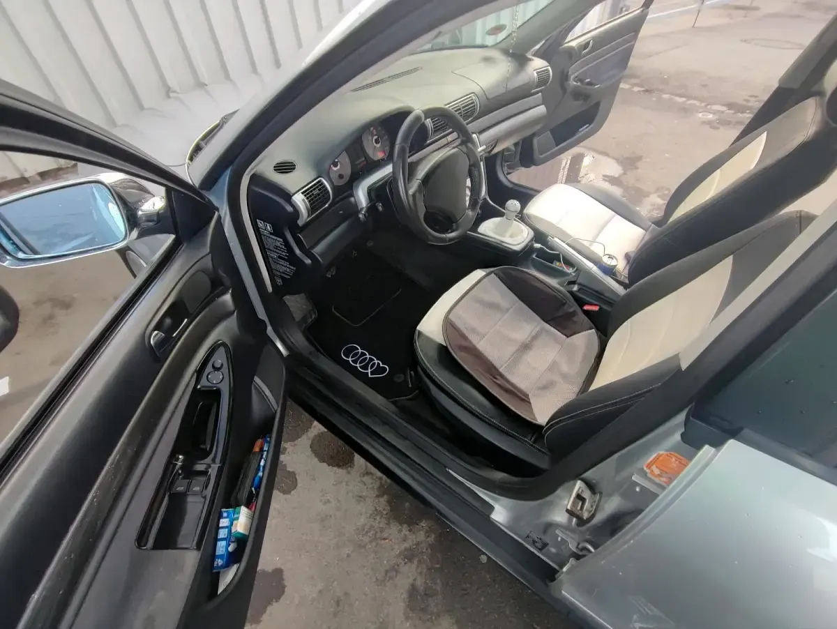 Gebraucht Audi A4 101 PS (74 kW) 1996 Silber Limousine