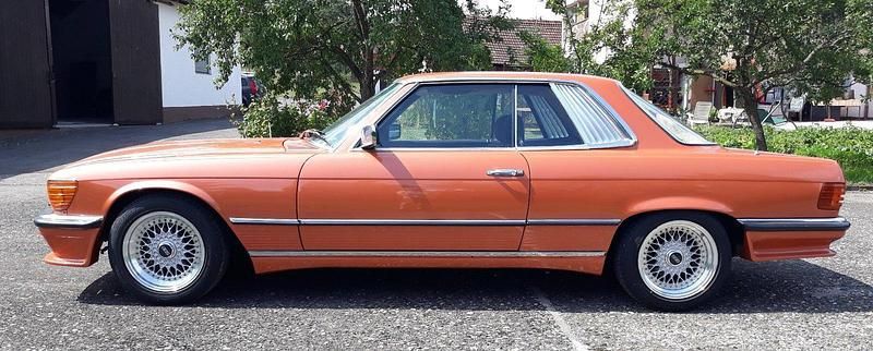 Gebraucht Mercedes 500 241 PS (177 kW) 1980 Orange Coupé